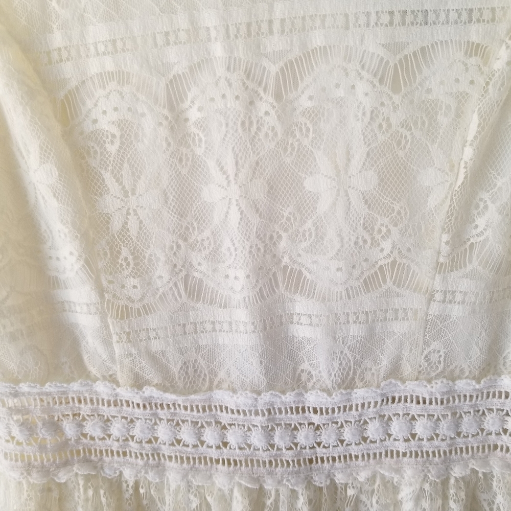 ⭐3 for 10 ⭐Juniors White Lace Dress - Picture 3 of 5